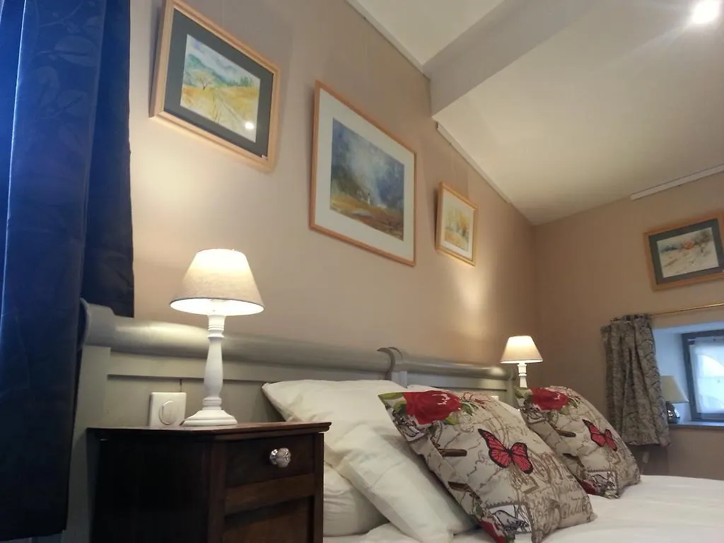Bed and Breakfast Relais St Jacques - Roanne à Saint-Haon-le-Châtel 3*,  France